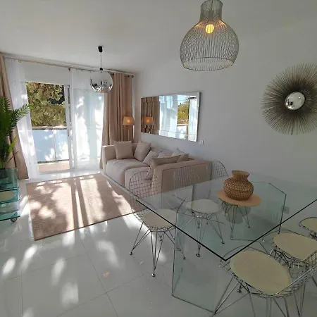Bright New 2br 50 M From The Beache Of شقة *