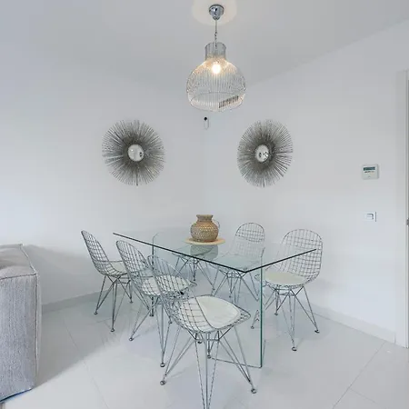 Bright New 2br 50 M From The Beache Of شقة ماربيا