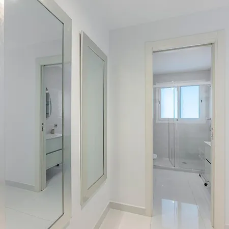 Bright New 2br 50 M From The Beache Of شقة ماربيا